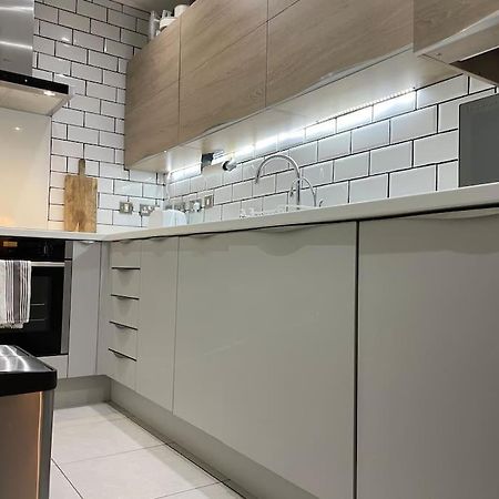 Апартаменти The Flat On Humber Street Кінгстон-апон-Галл Екстер'єр фото