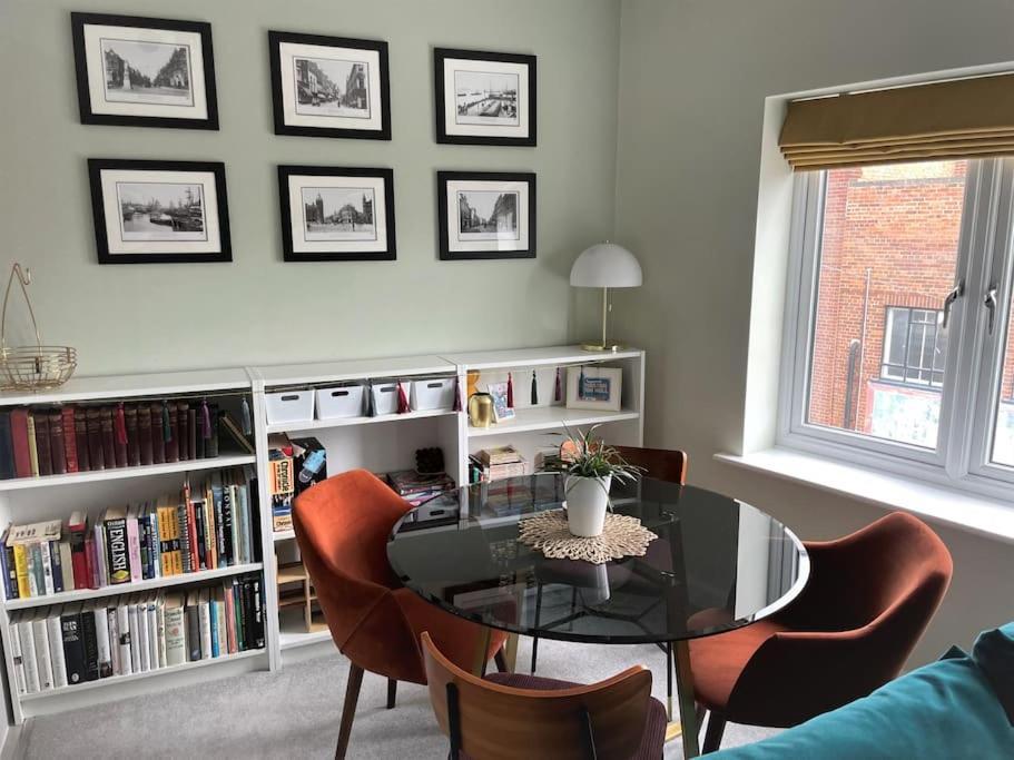 Апартаменти The Flat On Humber Street Кінгстон-апон-Галл Екстер'єр фото